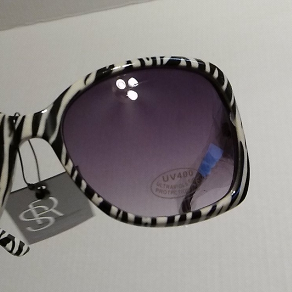 Nwt Black & White Sunglasses & Case - Picture 6 of 10